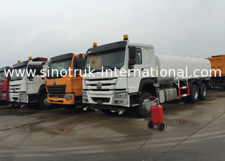 SINOTRUK Internal Anti - Corrosion Construction Water Transport Trucks 18 - 25CBM