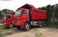 LHD 6X4 420HP를 채광하는 덤프 트럭 70 톤 팁 주는 사람 SINOTRUK HOWO70