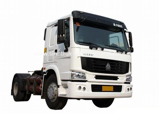 SINOTRUK HOWO 트랙터 트럭 LHD 4X2 Euro2 420HP ZZ4187V3511V