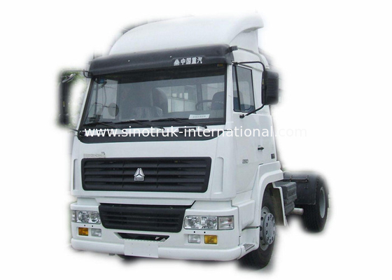 SINOTRUK HOWO 트랙터 트럭 LHD 4X2 Euro2 420HP ZZ4187V3511V