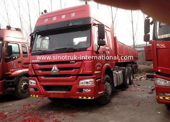 트랙터 트럭 SINOTRUK HOWO LHD 6X4 Euro2 420HP ZZ4257V3241W