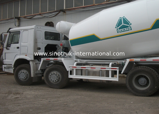 SINOTRUK HOWO 구체 믹서 트럭 14CBM 371HP 8X4 LHD ZZ5317GJBN3261W