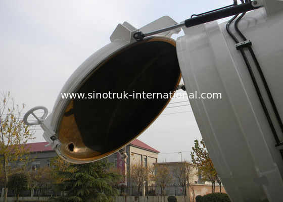 위생 기업 20CBM LHD 336HP를 위한 하수 오물 흡입 트럭 SINOTRUK HOWO