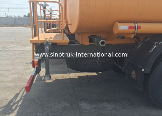 SINOTRUK 음료수 트럭 25-35CBM WD615.69 336HP LHD 8X4 IFA