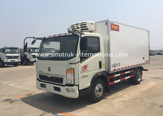 야채/과일은 8 톤 납품 트럭 백색을 140 HP 엔진을 가진 냉장했습니다
