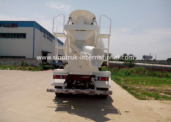 이동할 수 있는 구체 믹서 트럭 SINOTRUK HOWO 10CBM RHD 10는 336HP 엔진을 선회합니다