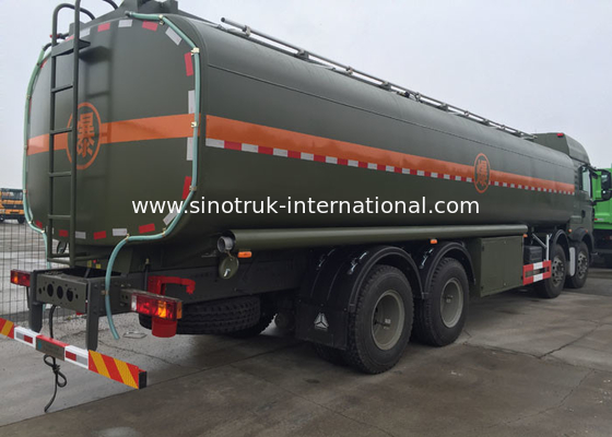 안정되어 있는 연료 유조 트럭 SINOTRUK HOWO 기름 수송 8X4 RHD를 위한 30 - 40 톤