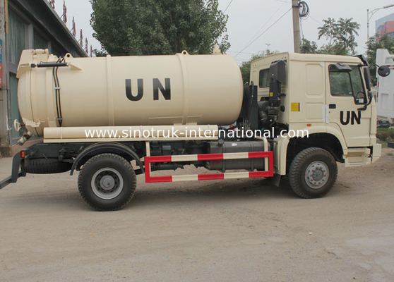 SINOTRUK HOWO 하수 오물 흡입 트럭 10000L LHD 4X2의 액체 폐기물 트럭