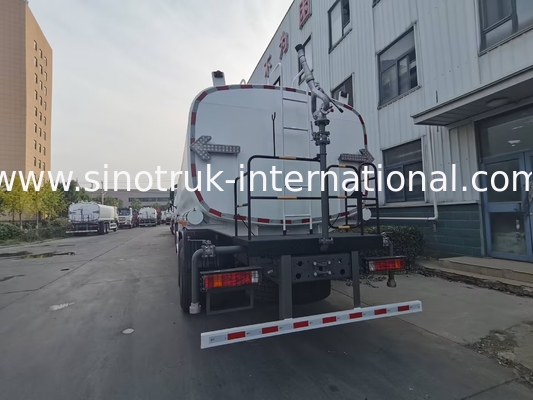 시노트루크 HOWO 하얀 RHD 6x4 물 탱크 트럭 ZZ1257V4347B1 고압 플러시 기능