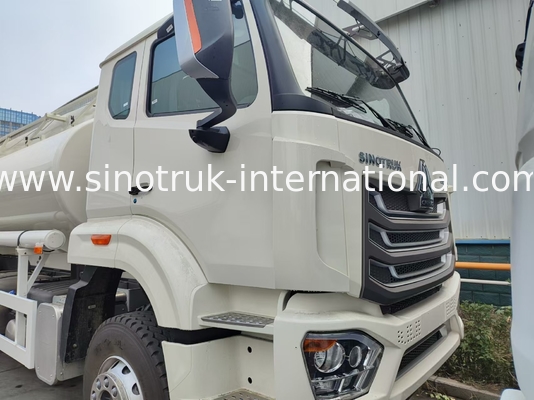 HOWO 25CBM 6*4 오일 탱크 트럭 380HP 강한 승력 흰색