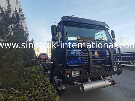 시노트룩 호우 6×4 10 바퀴 오일 탱크 트럭 400HP 오일 탱크 차시