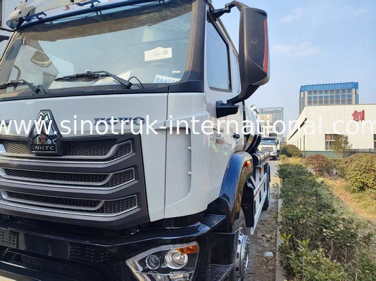 HOWO 300HP 10CBM 4x2 하수도 흡수 트럭: 무거운 용량, 정밀 청소 및 비교할 수없는 효율성