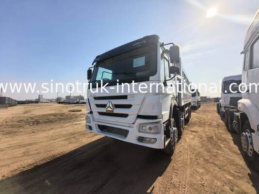 375마력 40~50톤의 화물 용량과 7300mm의 화물 상자 길이의 덤프 트럭