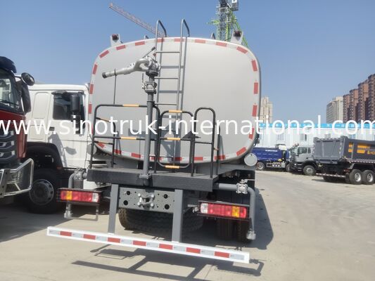 시노트룩 호보 스프링클러 물 탱크 트럭 10-25CBM 6 X 4 유로 2 371HP 흰색