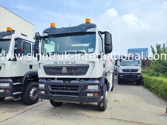 흰 HOWO TX 6×4 연료 운송 트럭 336HP 25CBM 연료 탱크, 안정적인 운송 성능