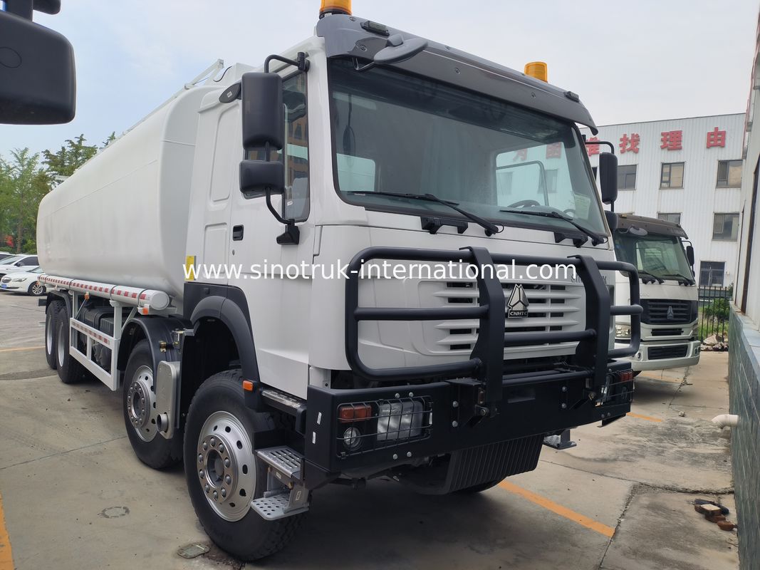 400마력 엔진 출력 오일 운송 트럭 안전한 오일 배송을 위한 완벽한 솔루션