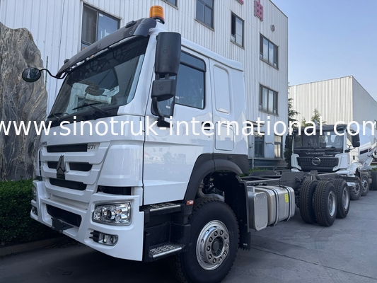 SINOTRUK HOWO 트럭 차시 SINOTRUK 엔진371HP 6 × 4 RHD 경고등으로 사용된 덤프 트럭 화물 트럭 물 트럭