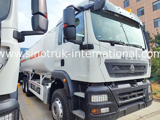 흰 HOWO TX 6×4 연료 운송 트럭 336HP 25CBM 연료 탱크, 안정적인 운송 성능